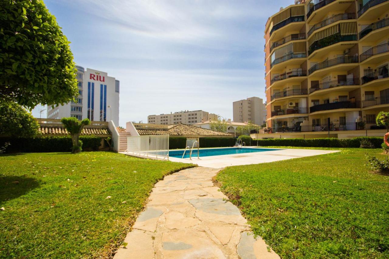 Erisa 68 By Ivi Real Estate Apartment ตอร์เรโมลิโนส ภายนอก รูปภาพ