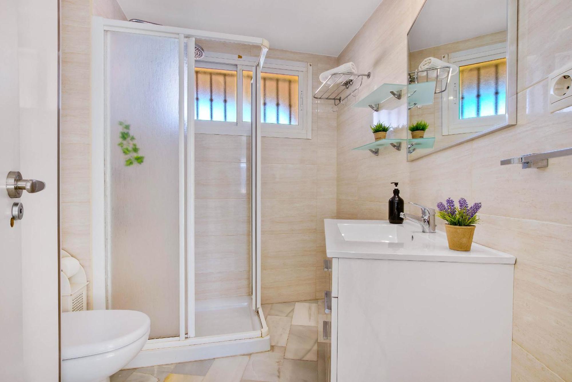 Erisa 68 By Ivi Real Estate Apartment ตอร์เรโมลิโนส ภายนอก รูปภาพ