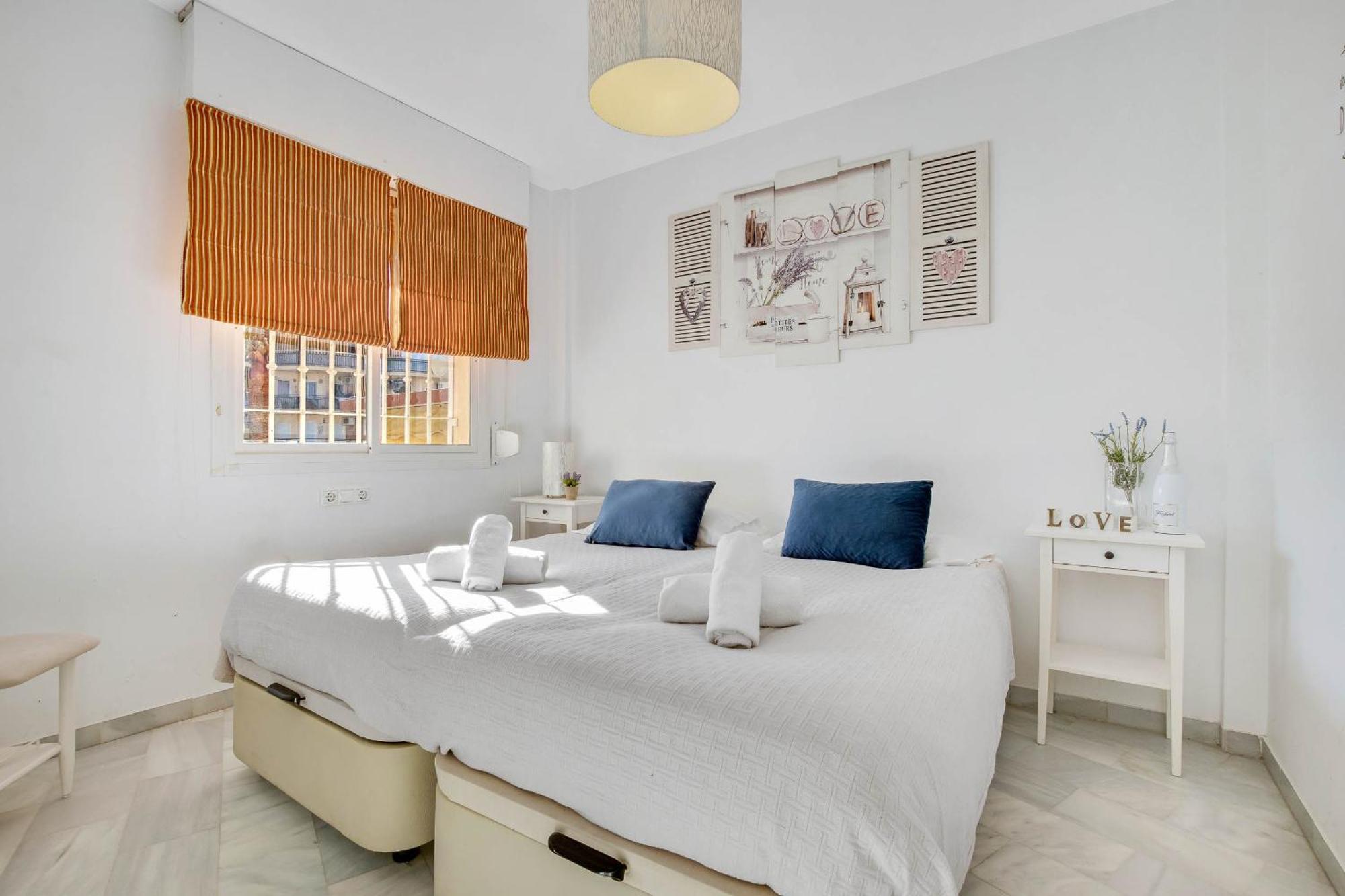 Erisa 68 By Ivi Real Estate Apartment ตอร์เรโมลิโนส ภายนอก รูปภาพ